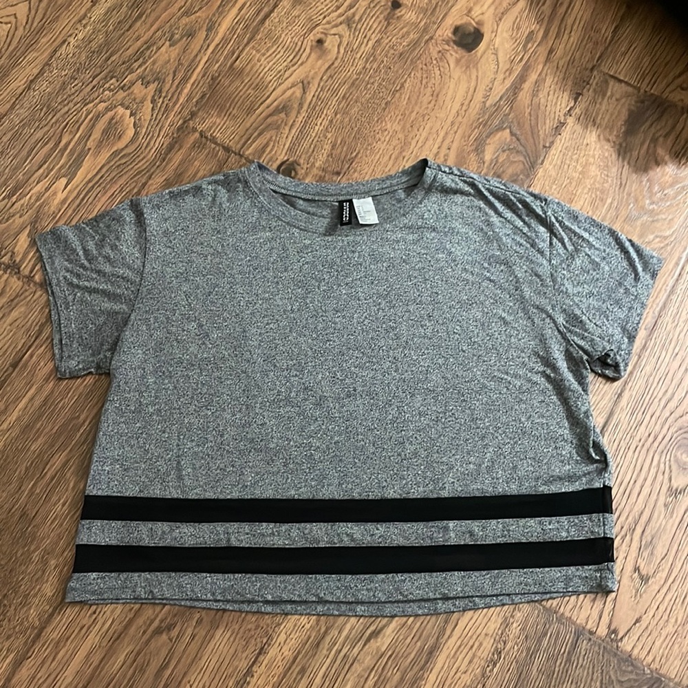 Divided Gray Cropped Shirt